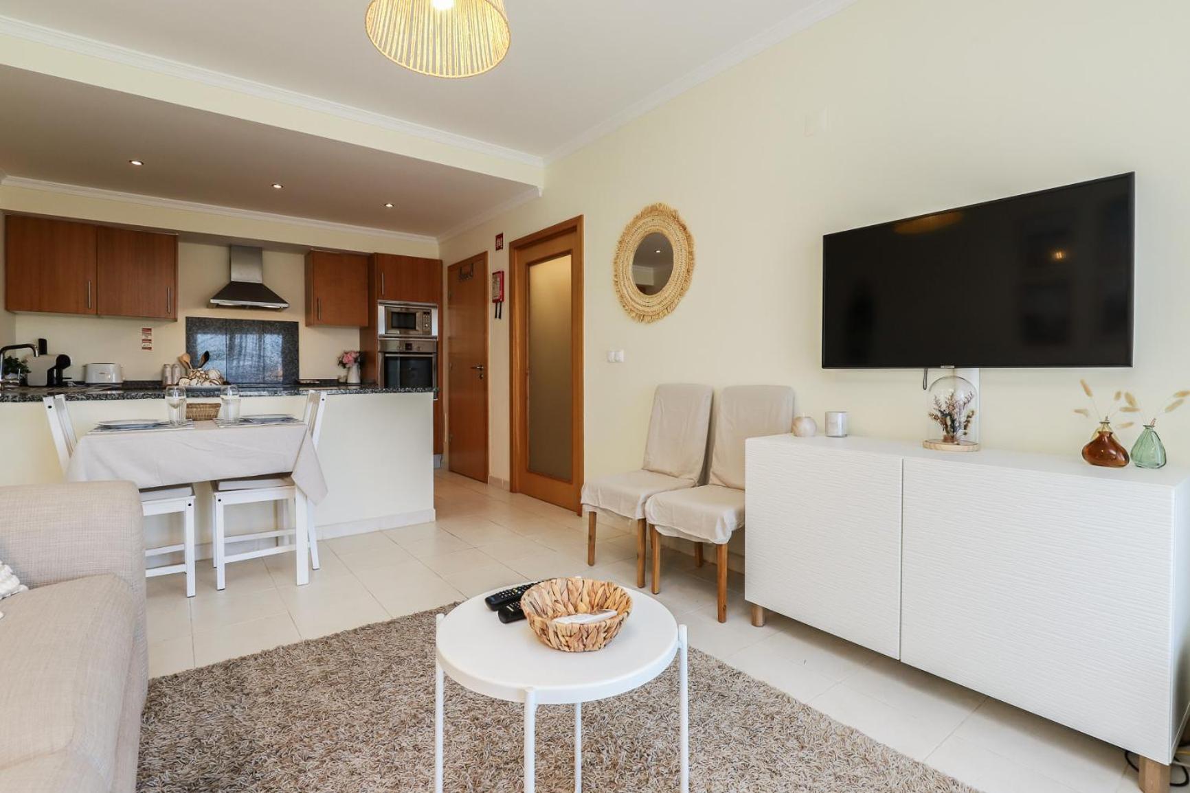 Charming Flat 10 Min Walk To Beach Daire Albufeira Dış mekan fotoğraf