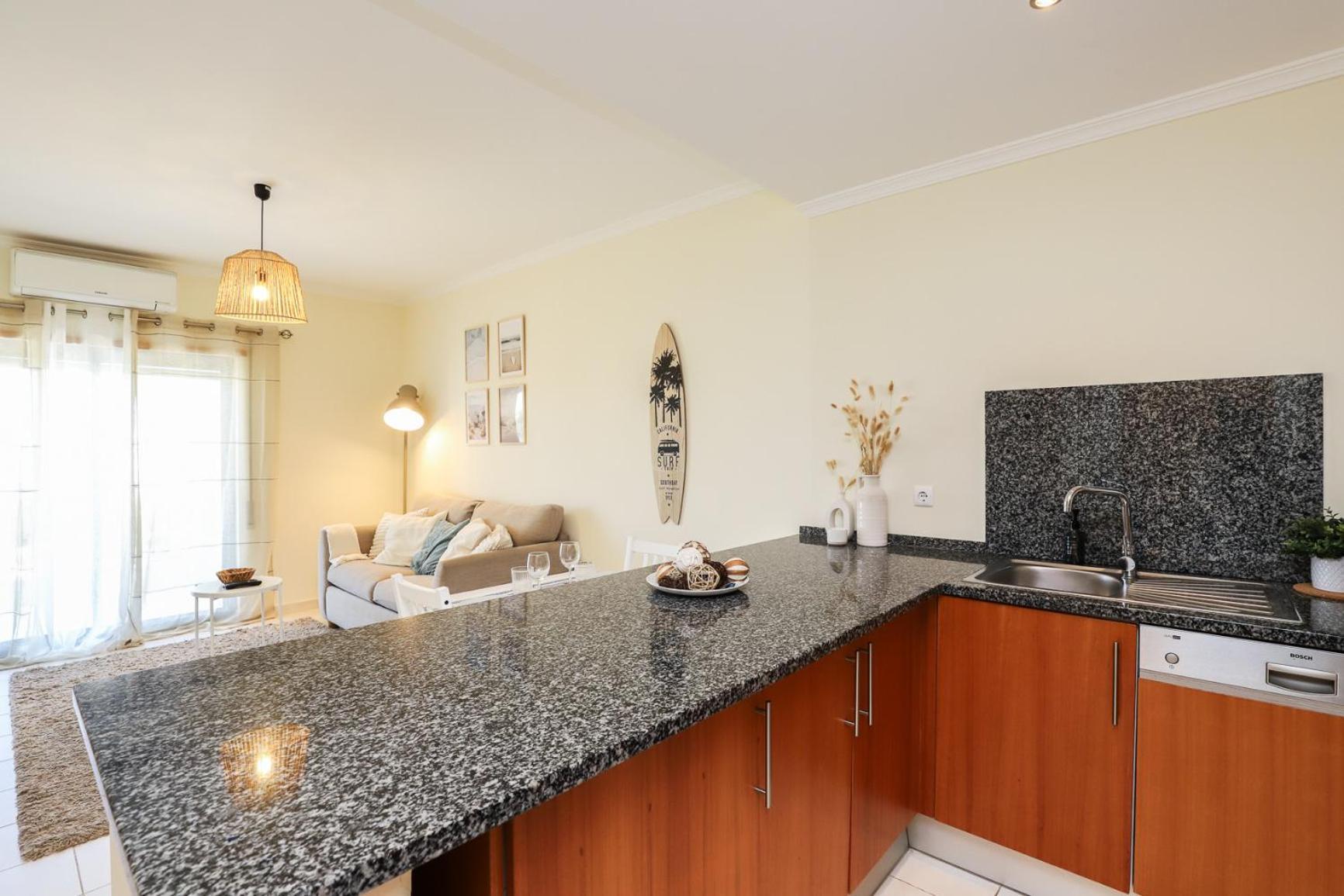 Charming Flat 10 Min Walk To Beach Daire Albufeira Dış mekan fotoğraf