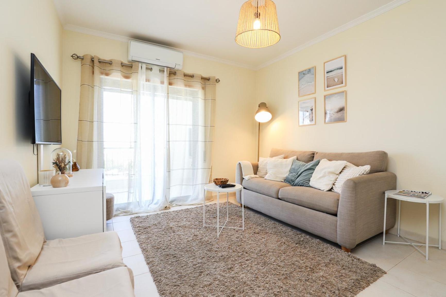 Charming Flat 10 Min Walk To Beach Daire Albufeira Dış mekan fotoğraf