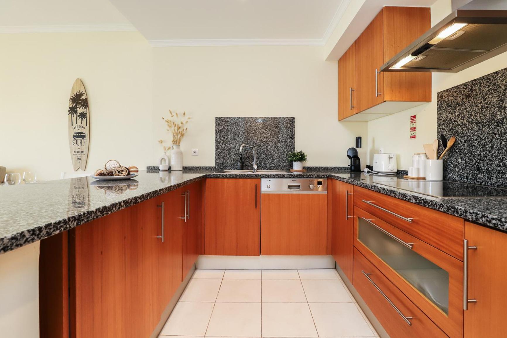 Charming Flat 10 Min Walk To Beach Daire Albufeira Dış mekan fotoğraf
