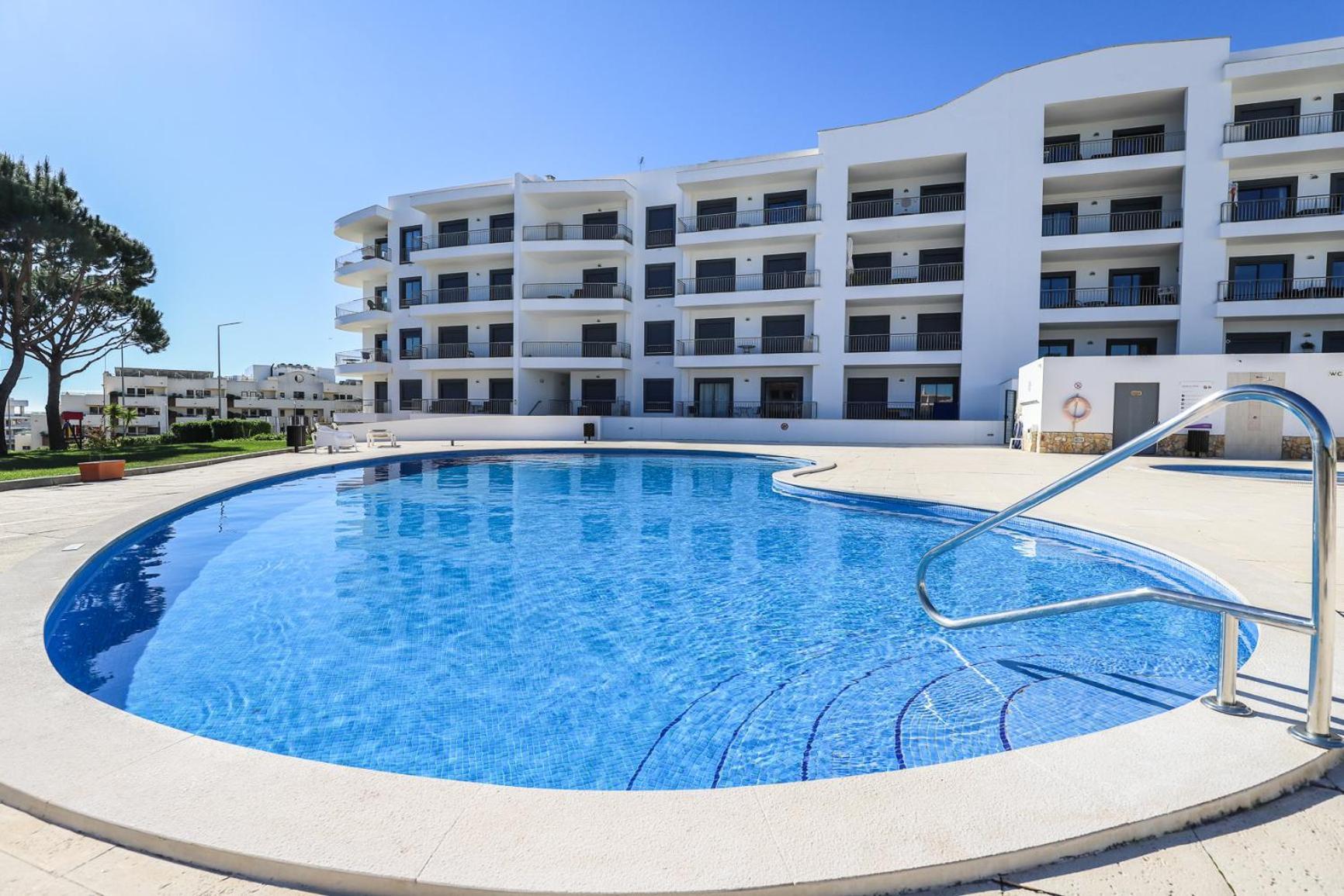 Charming Flat 10 Min Walk To Beach Daire Albufeira Dış mekan fotoğraf