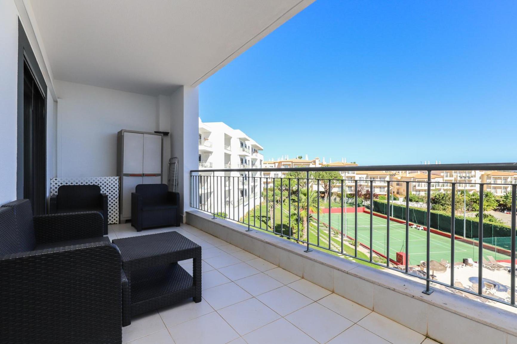 Charming Flat 10 Min Walk To Beach Daire Albufeira Dış mekan fotoğraf